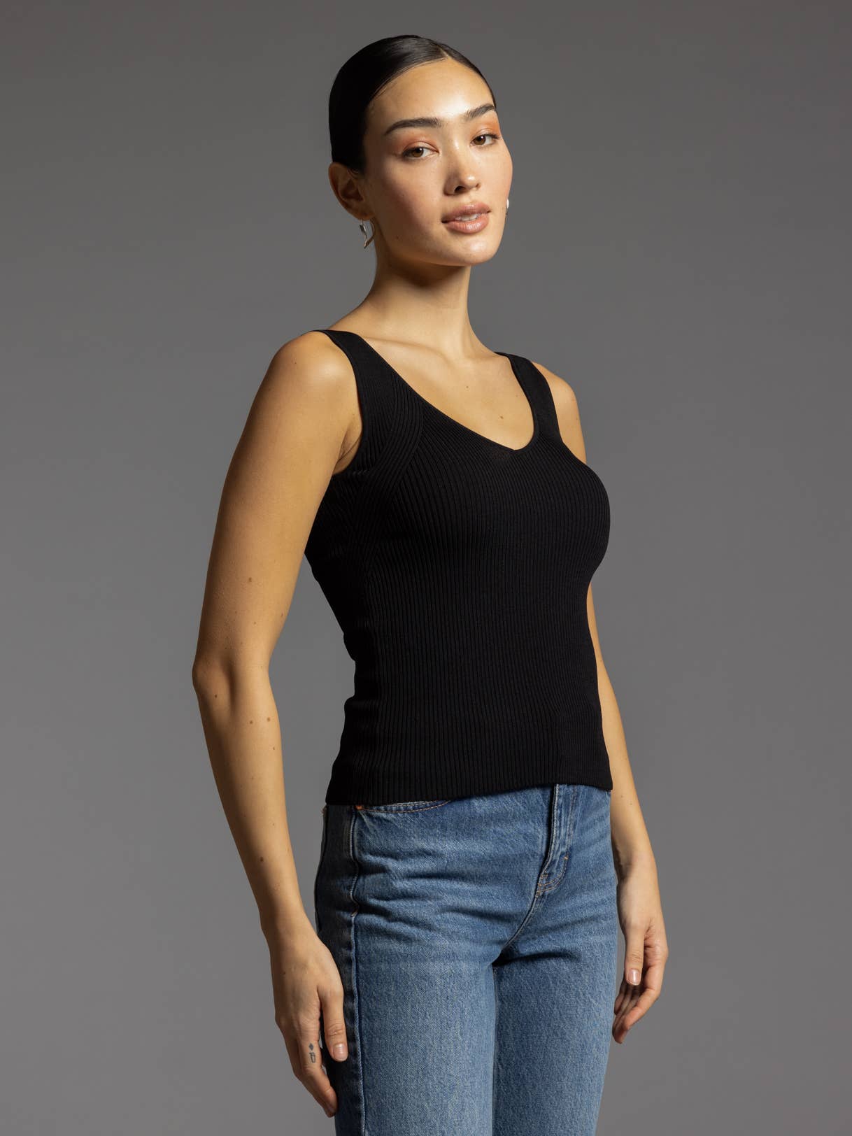 Tia Tank in Black