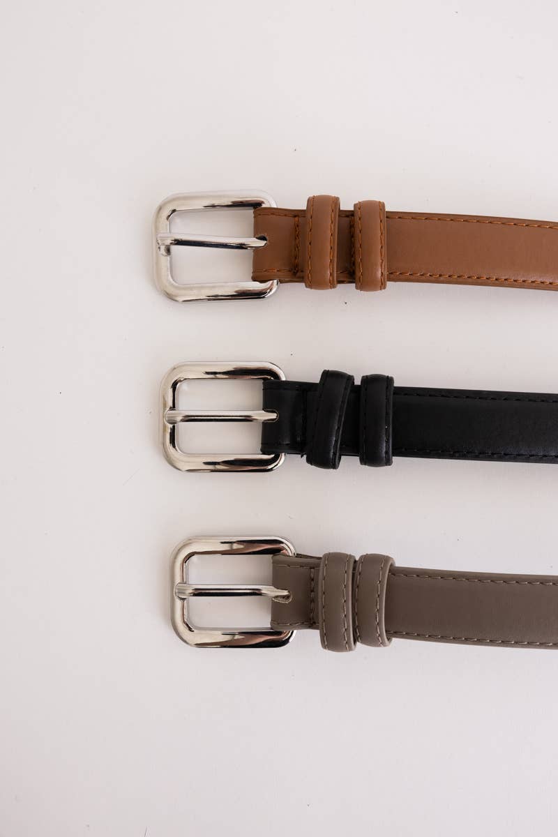 Sleek Classic Silver Buckle Belt in Black