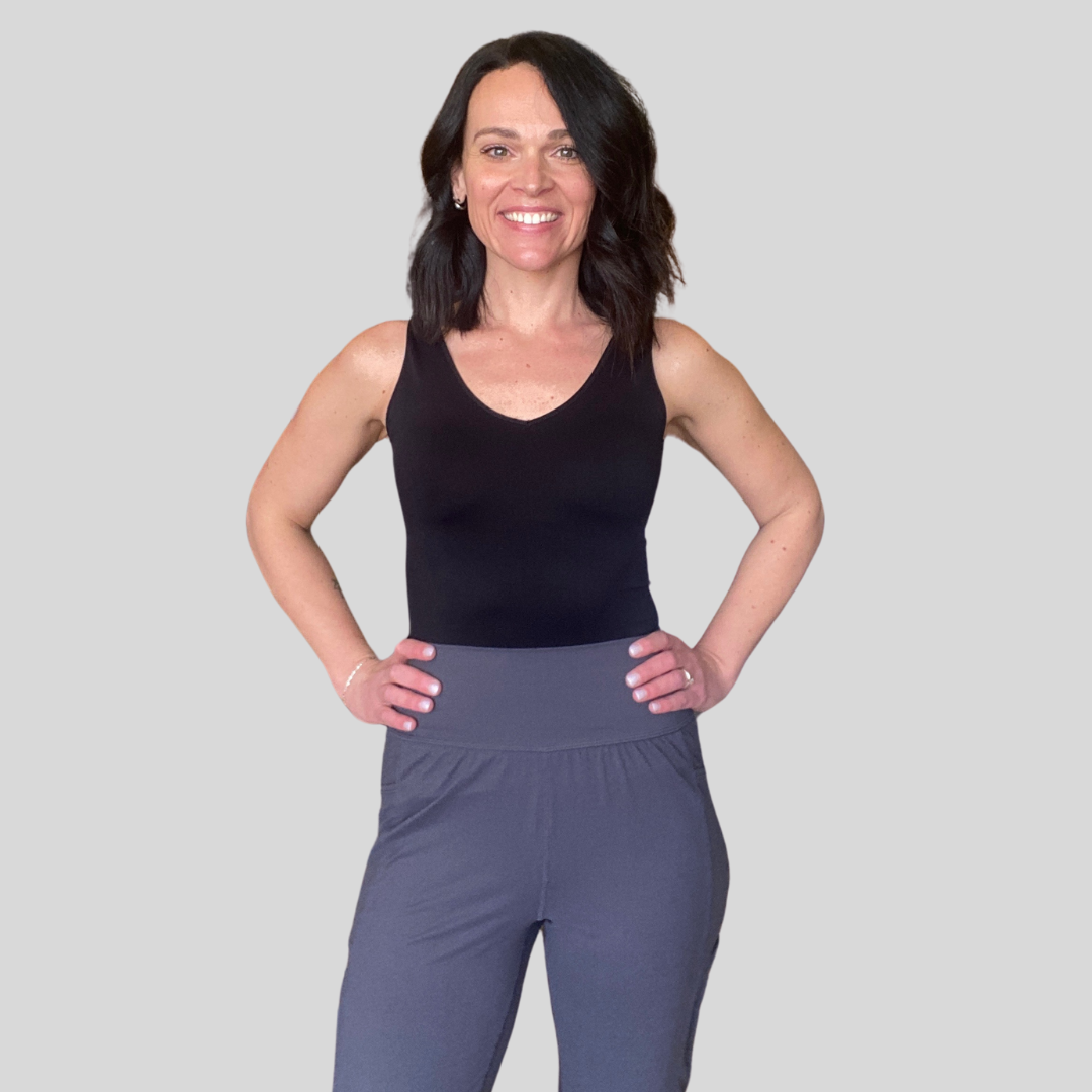 Juliet Jogger Pants in Charcoal