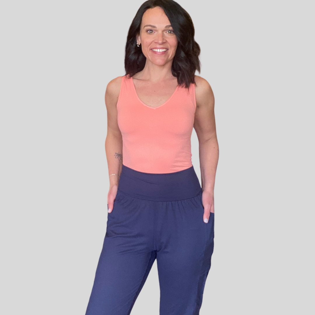 Juliet Jogger Pants in Navy