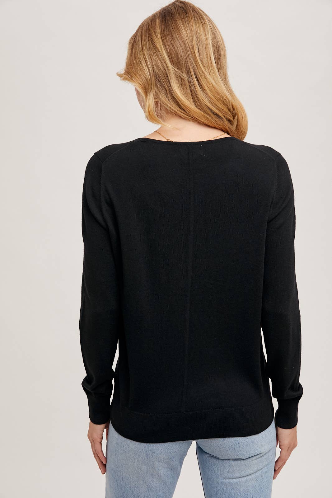 V-Neck Knit Pullover in Black