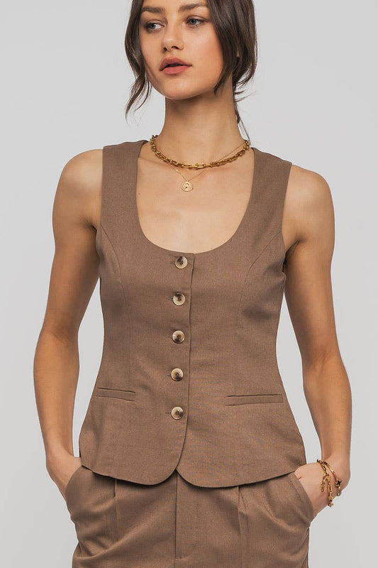 Remi Tailored Vest in Mocha