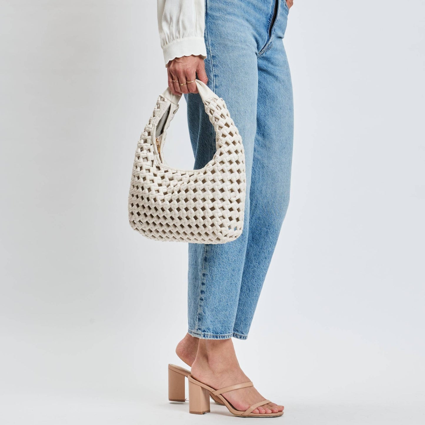 Richelle Hobo in Oatmilk