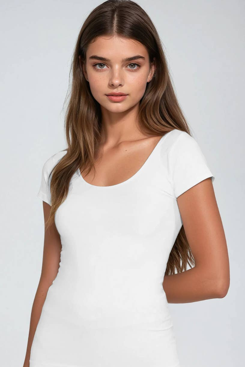 Cap Sleeve Scoop Neck Top in white - one size