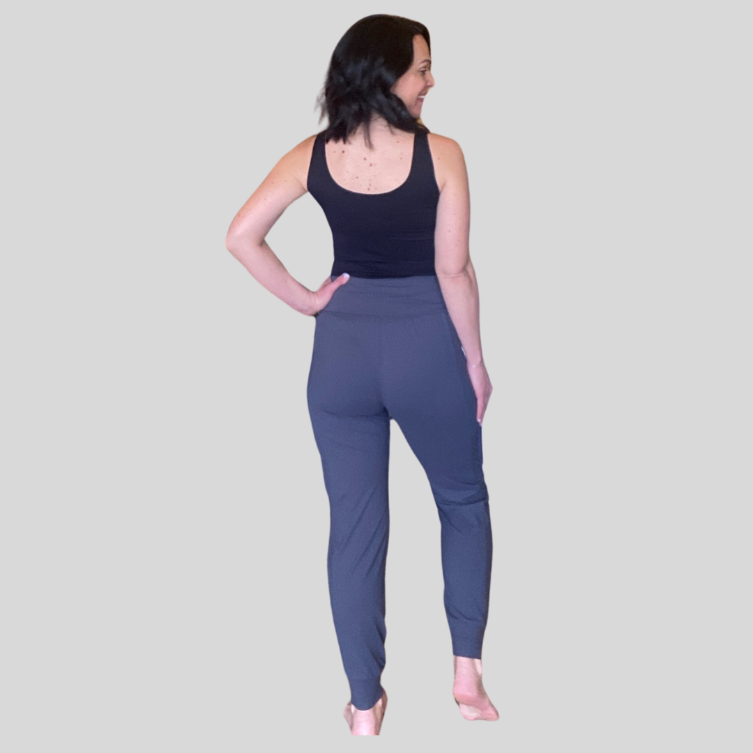Juliet Jogger Pants in Charcoal