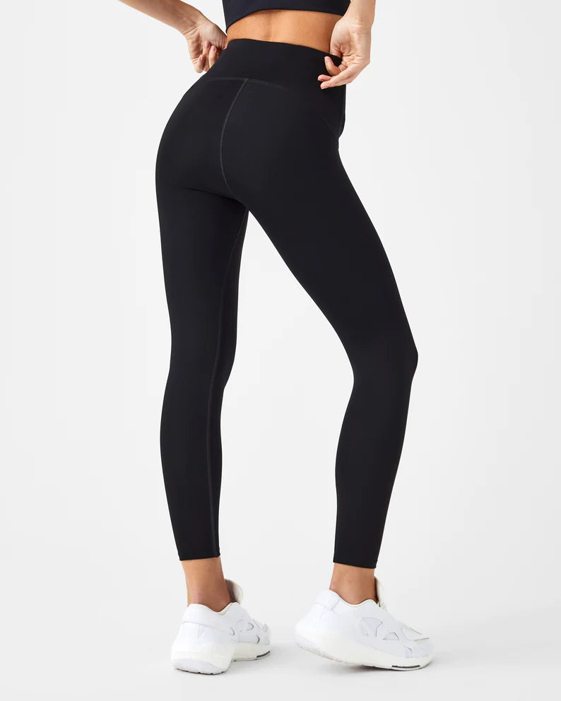 Spanx - Booty Boost® Active 7/8 Leggings in Very Black