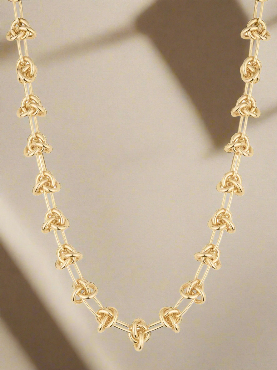 Alluring Edge Chunky Knot Chain Necklace Matte Gold