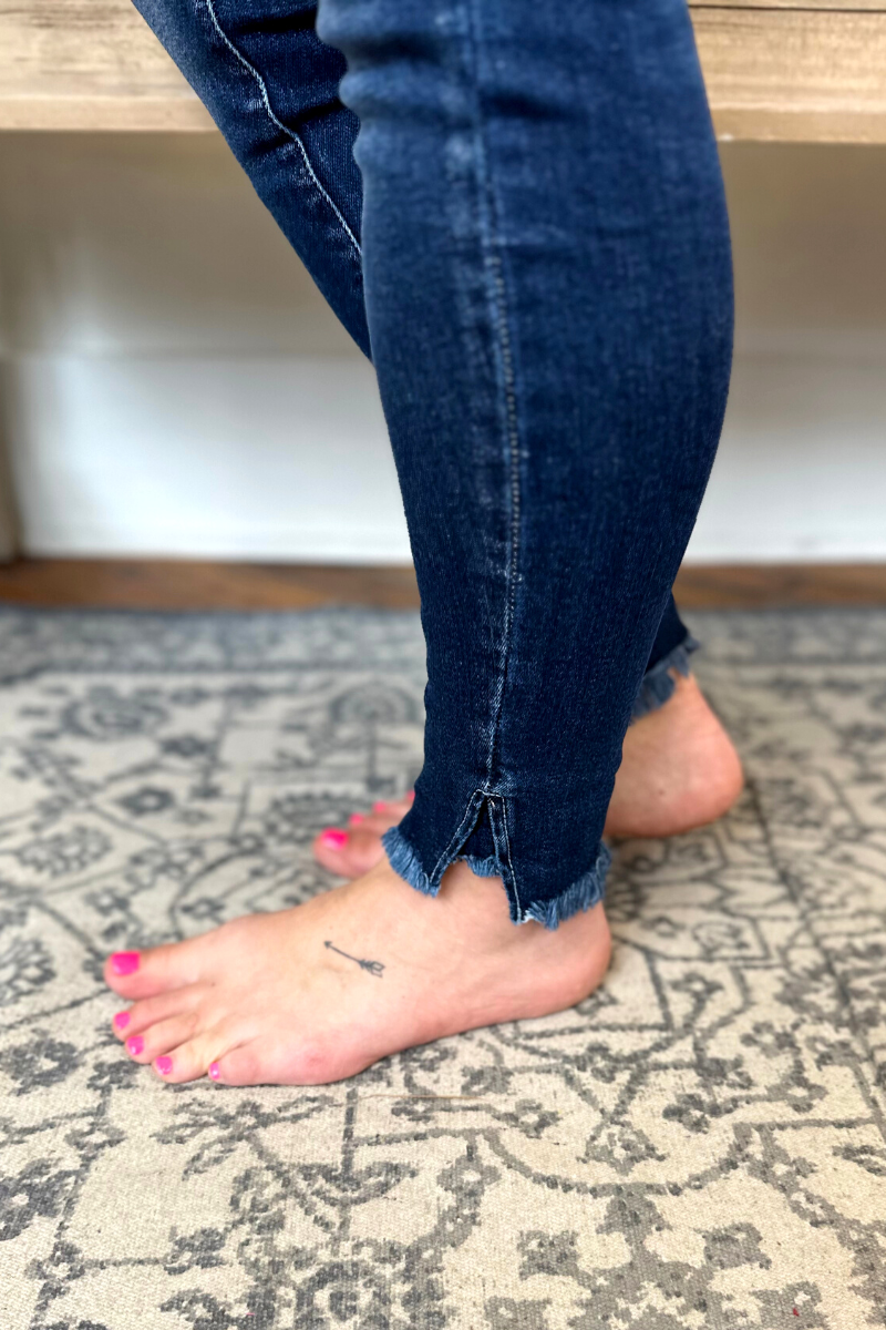 Kan Can Denim Distressed Ankle Skinny