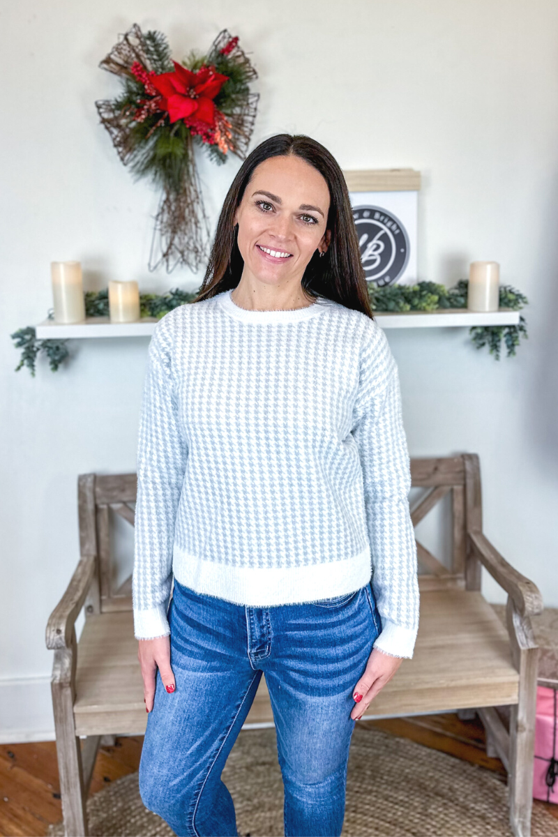 women's houndstooth white sweater