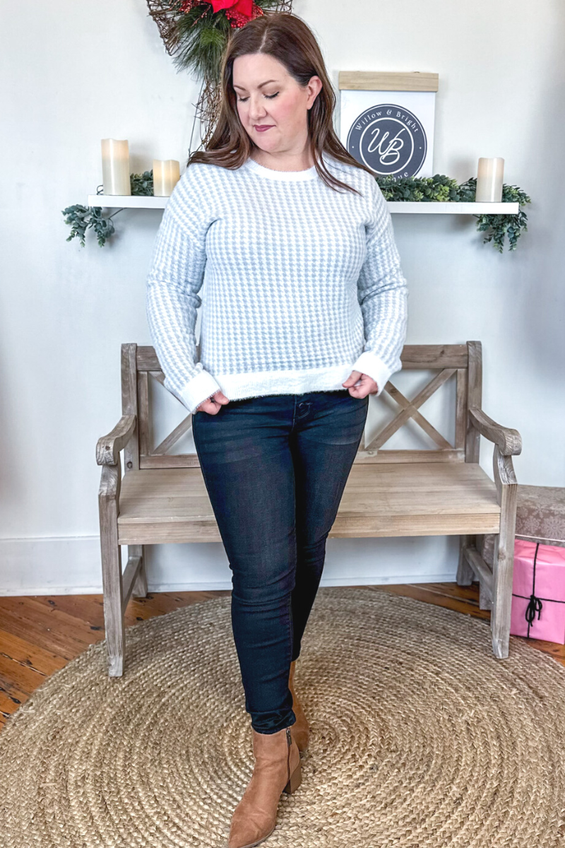 women's houndstooth white sweater