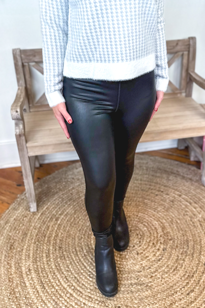 Women's faux leather leggings black